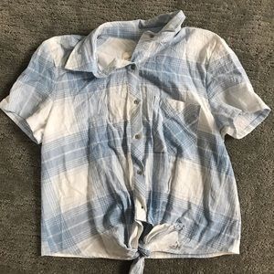 Universal Threads tie cropped shirt blue